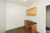 902 Airport Dr - Photo 11