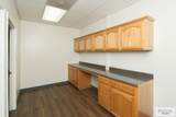 902 Airport Dr - Photo 20