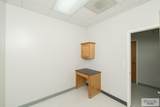 902 Airport Dr - Photo 36