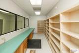 902 Airport Dr - Photo 41