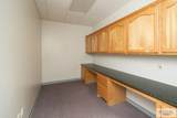902 Airport Dr - Photo 8