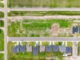 425 Leon Ave - Photo 3