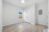 1600 Clinton St - Photo 33