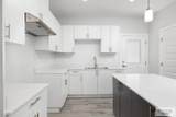 1616 Clinton St - Photo 3