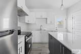 1612 Clinton St - Photo 5
