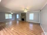 902 Parkwood Dr - Photo 3