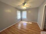 902 Parkwood Dr - Photo 5