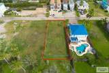 215 Huisache St. - Photo 2