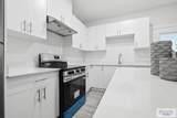 1604 Clinton St - Photo 5