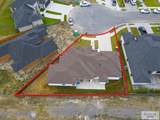 7033 Heliconia Dr - Photo 25