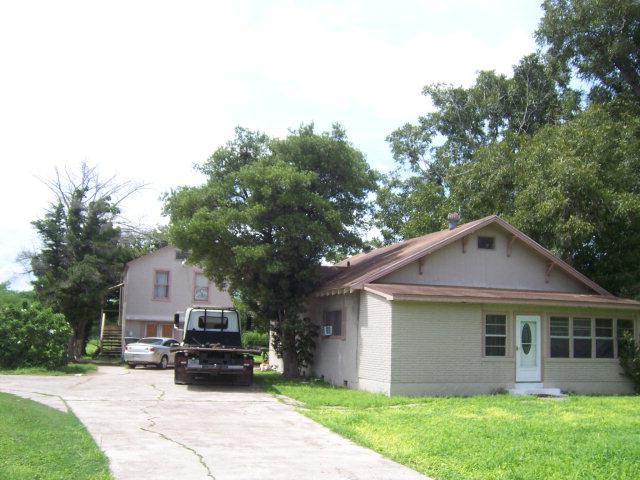 1106 Palm Court Dr. - Photo 1