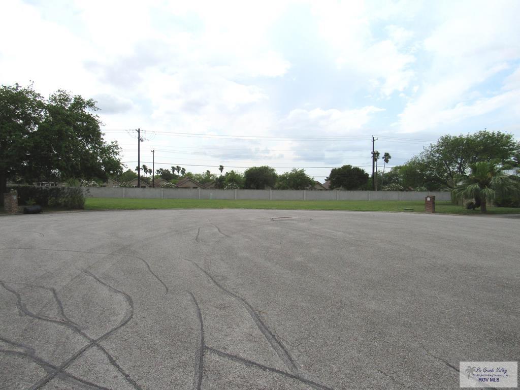 5635 La Luna Cir. - Photo 1