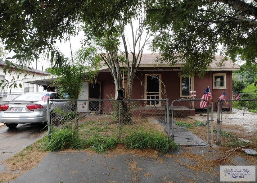 823 Ringgold St - Photo 1