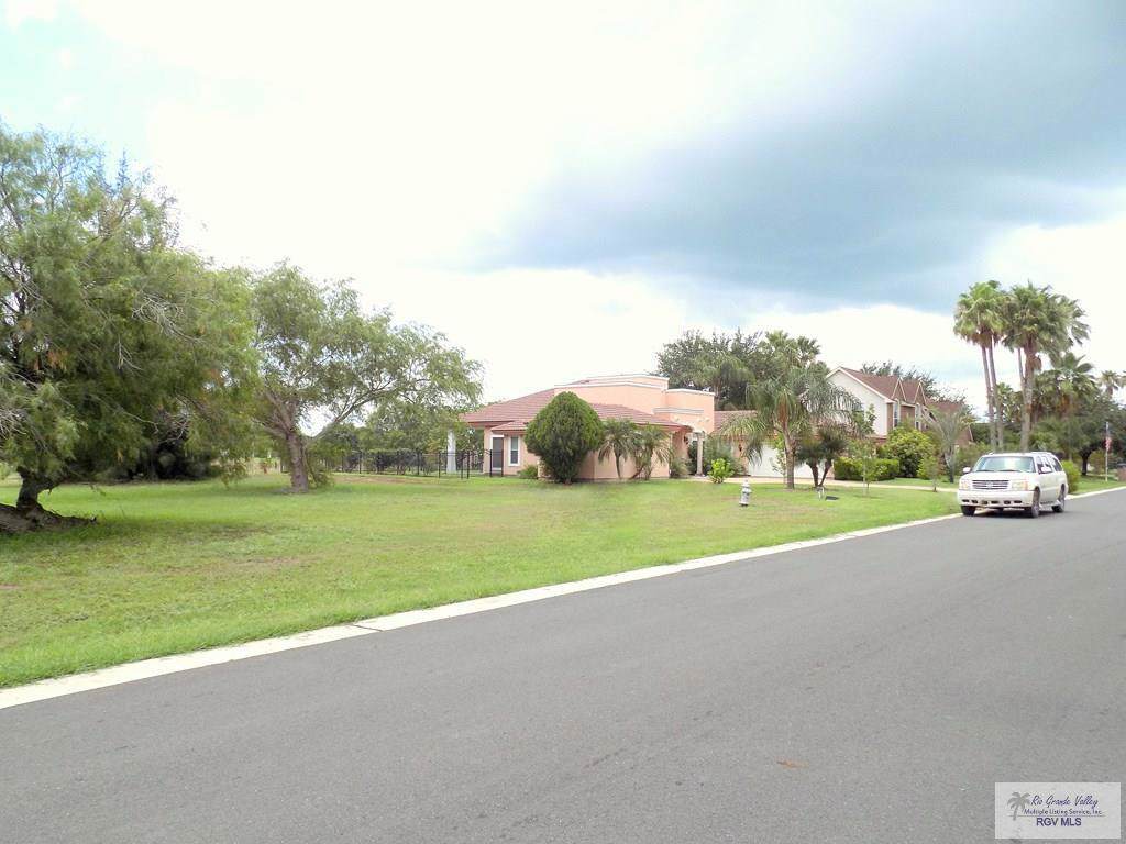 1100 Santa Ana Ave. - Photo 1
