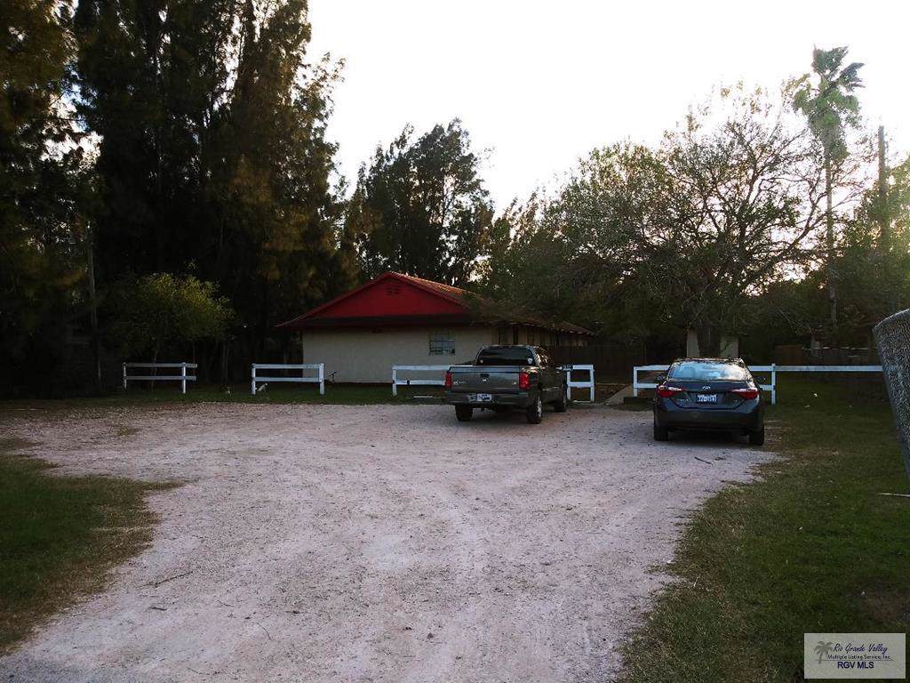 1825 Illinois Ave. - Photo 1