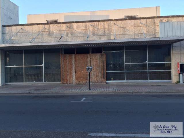 827 Elizabeth St. - Photo 1