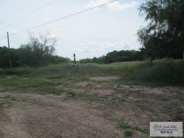 4 mi. Fm 1847 - Photo 1