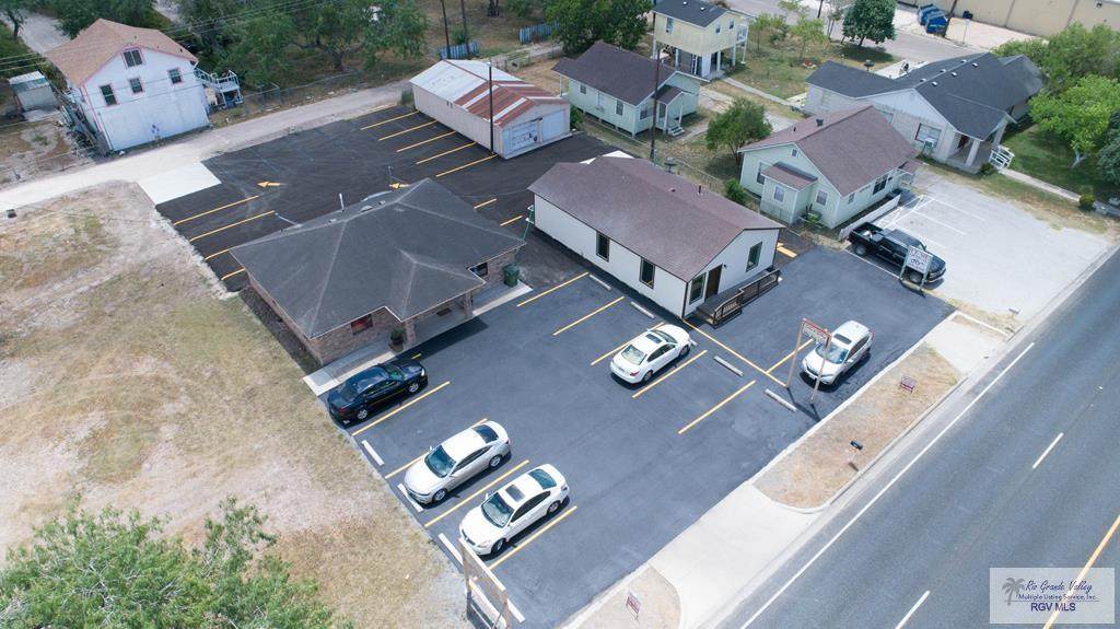 1040 Sam Houston - Photo 1