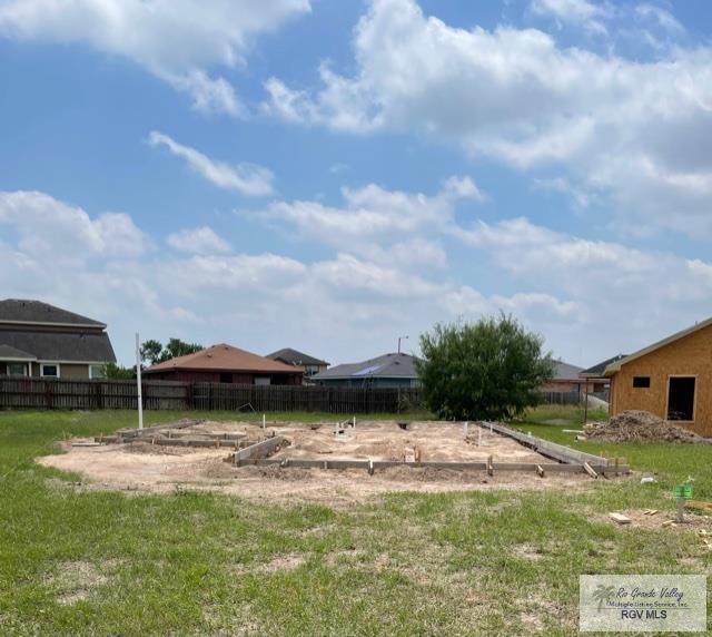 848 David Ave. - Photo 1