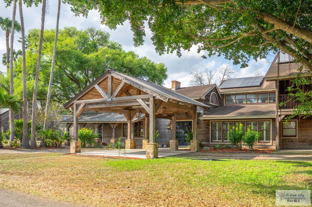 605 Woodland Dr - Photo 1