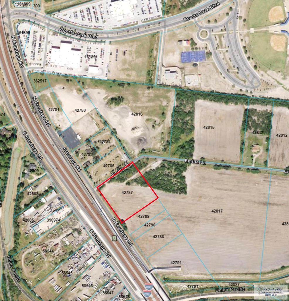 BLK 3 Expressway 77 - Photo 1
