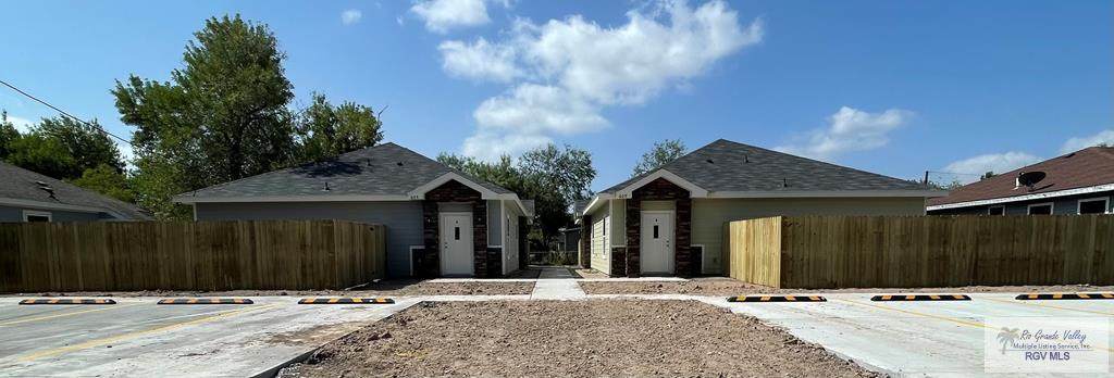609 Cypress - Photo 1