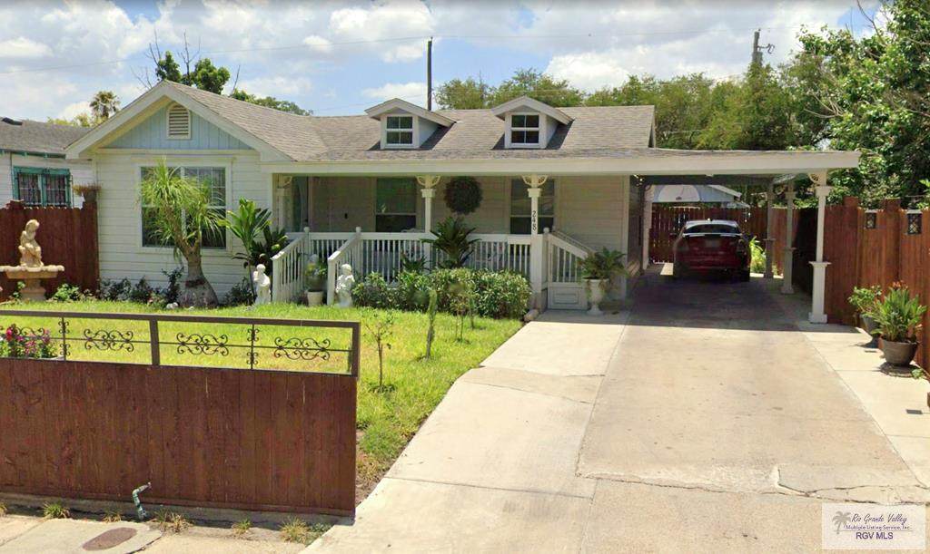 248 Shary Ave - Photo 1
