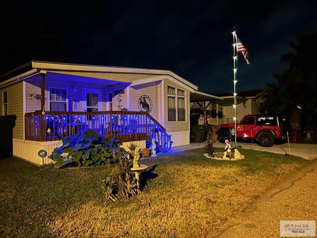 5511 Bamboo Cir. - Photo 1