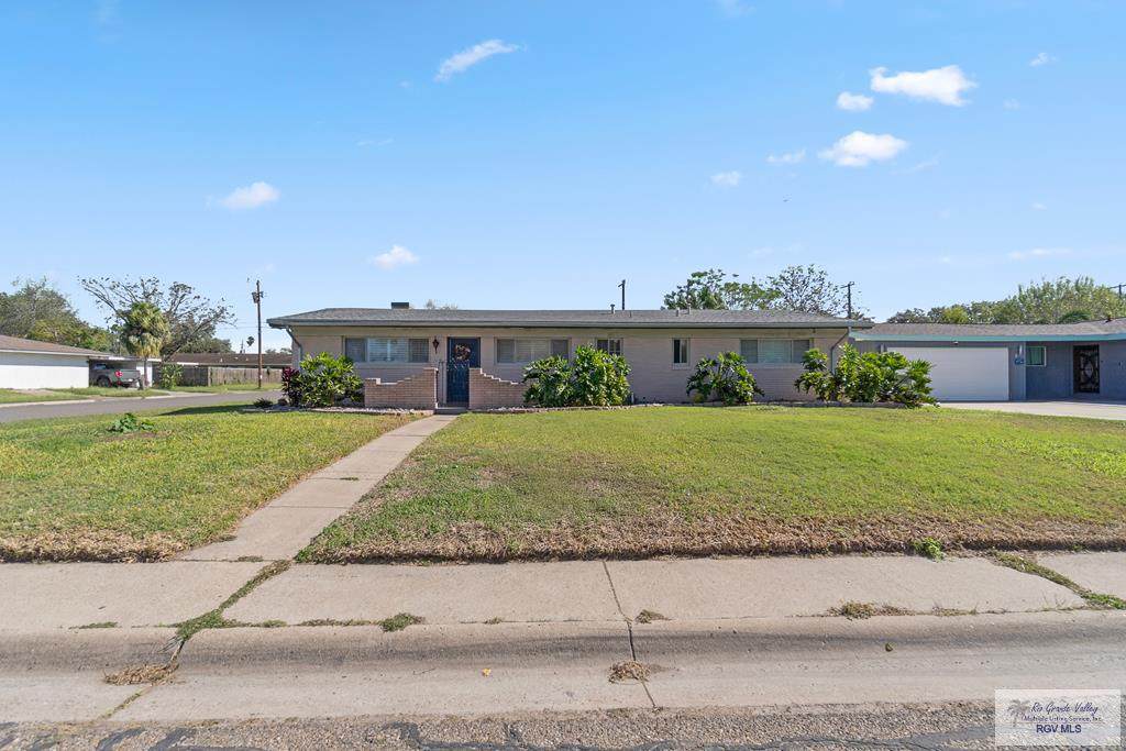 720 21ST ST. - Photo 1