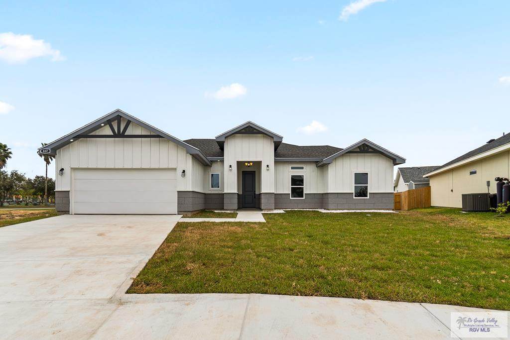 837 Kaylee Dr - Photo 1