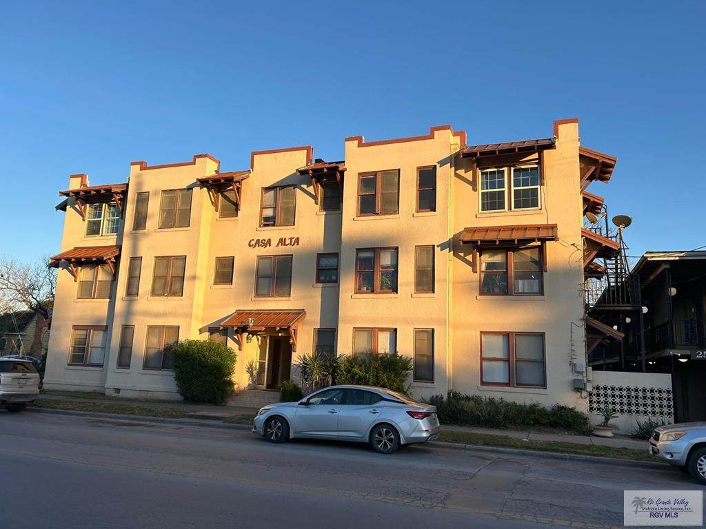 250 8TH ST. - Photo 1