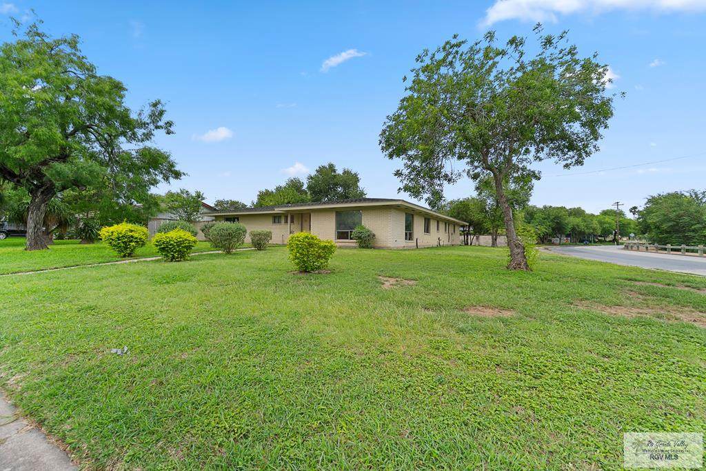 1185 Sycamore Dr. - Photo 1