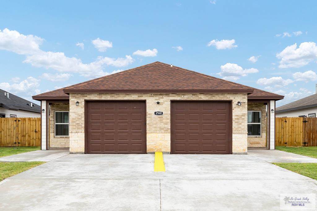 2522 Valley Circle - Photo 1