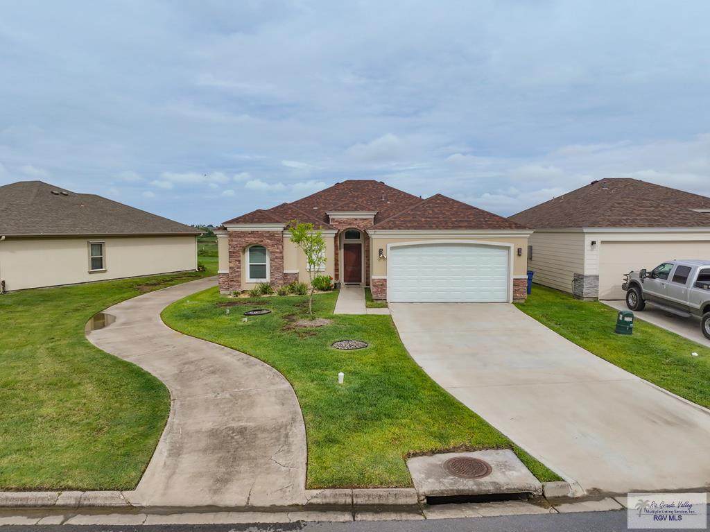 17 Valdarama Dr. - Photo 1