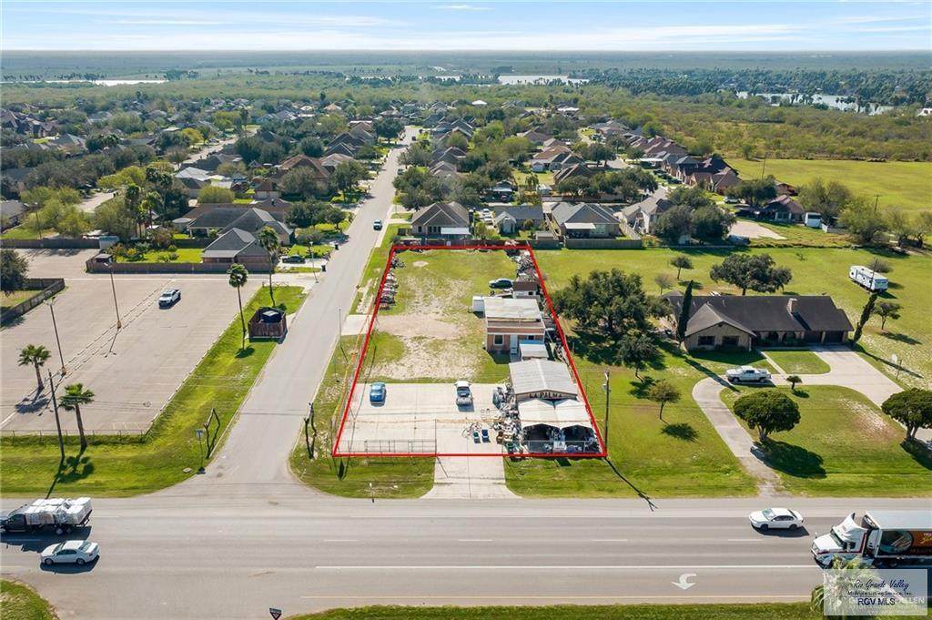 704 Expressway 83 - Photo 1