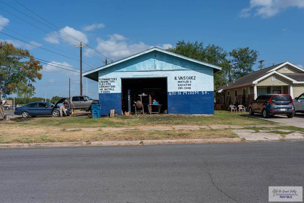 890 Milam Ave. - Photo 1