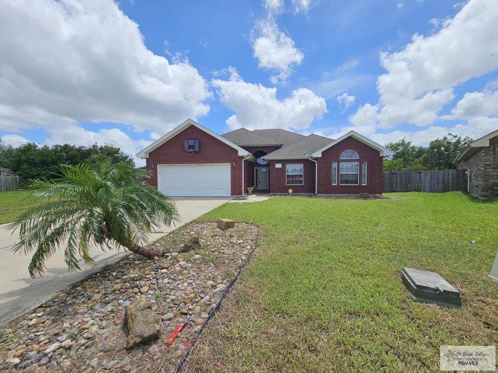 3420 Heritage Cir - Photo 1