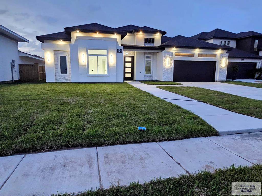 121 Finch Dr - Photo 1