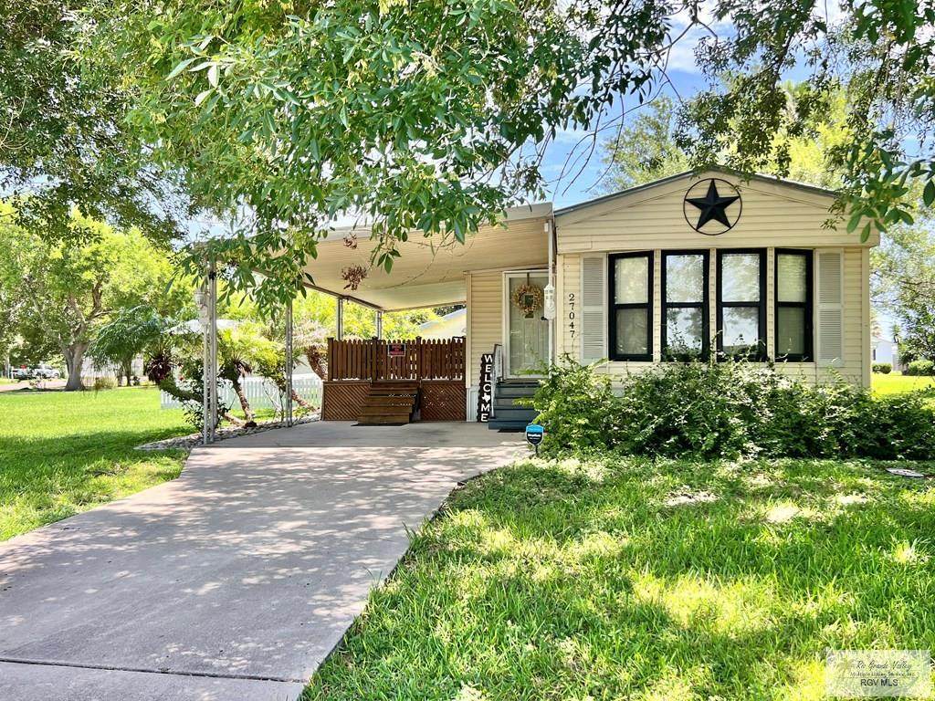 27047 Minnesota Dr - Photo 1