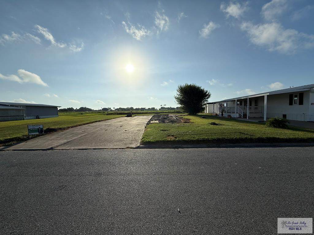 27417 International - Photo 1