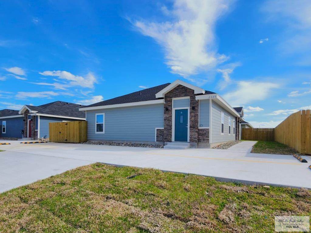 2325 Valley Circle - Photo 1