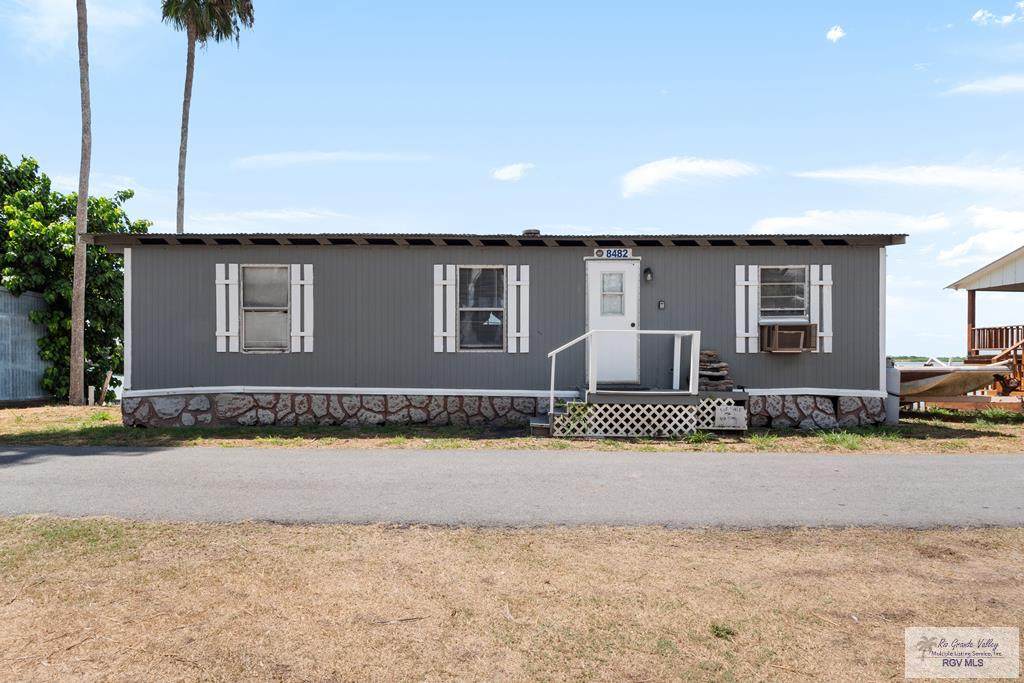 8482 Lago Vista - Photo 1