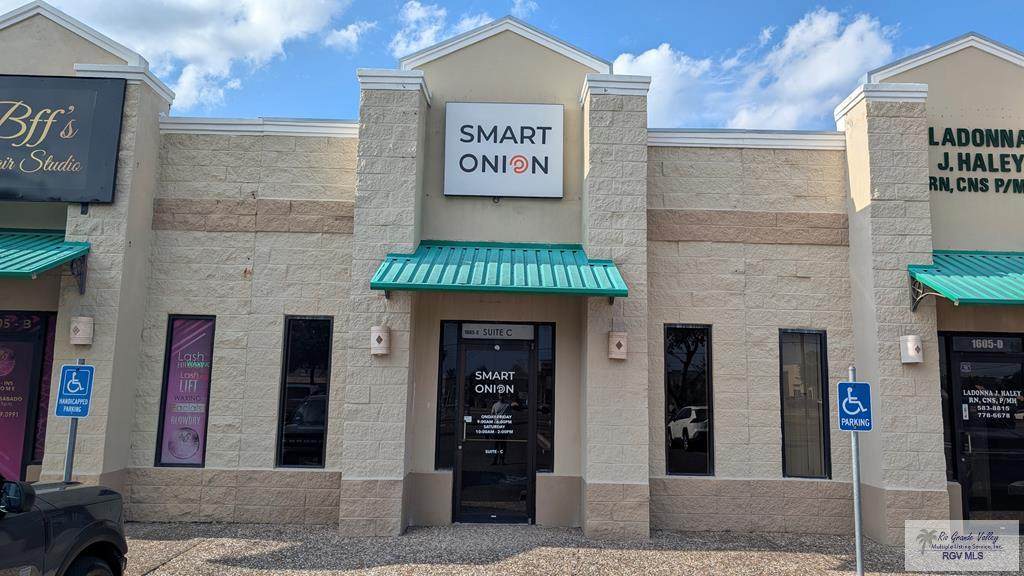 1605 Griffin Pkwy. - Photo 1