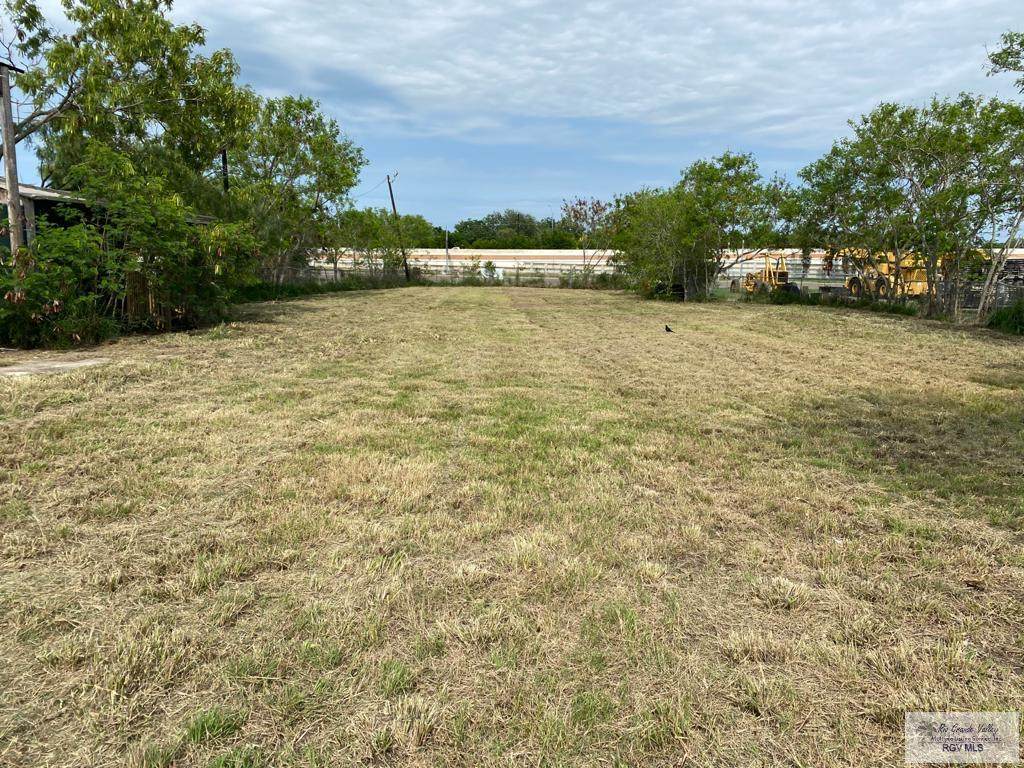7504 Los Fresnos Ave. - Photo 1