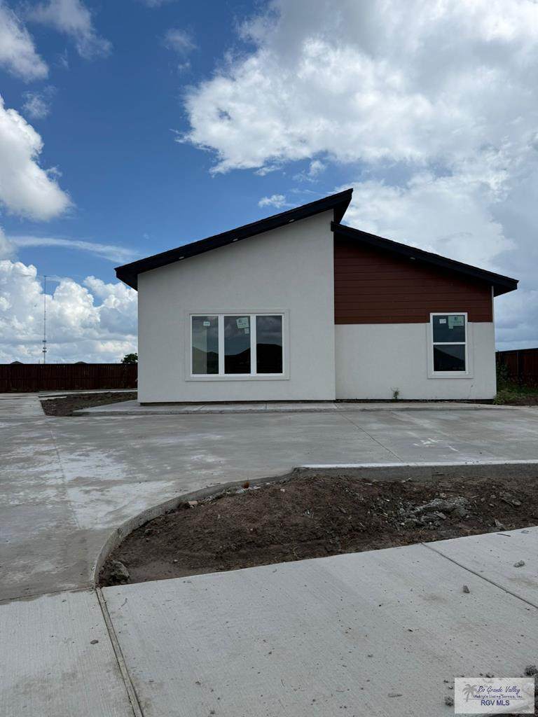 3560 Hidalgo Cir - Photo 1