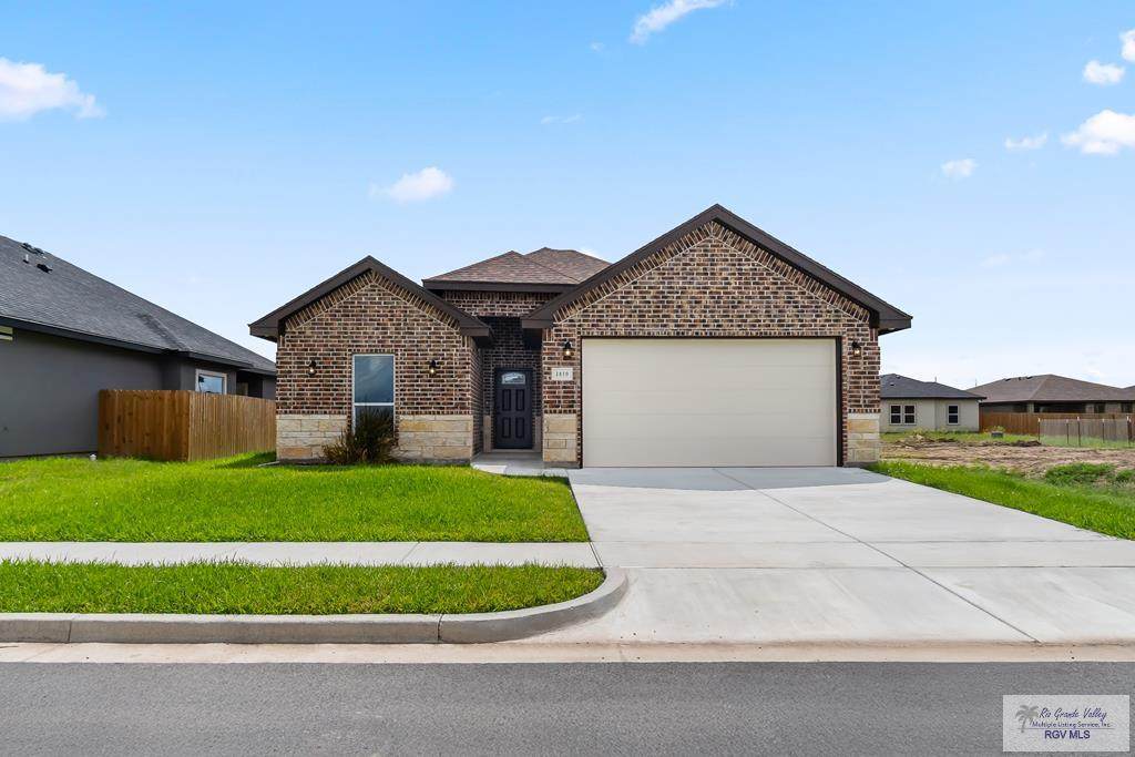 1419 Stirrup Cir - Photo 1