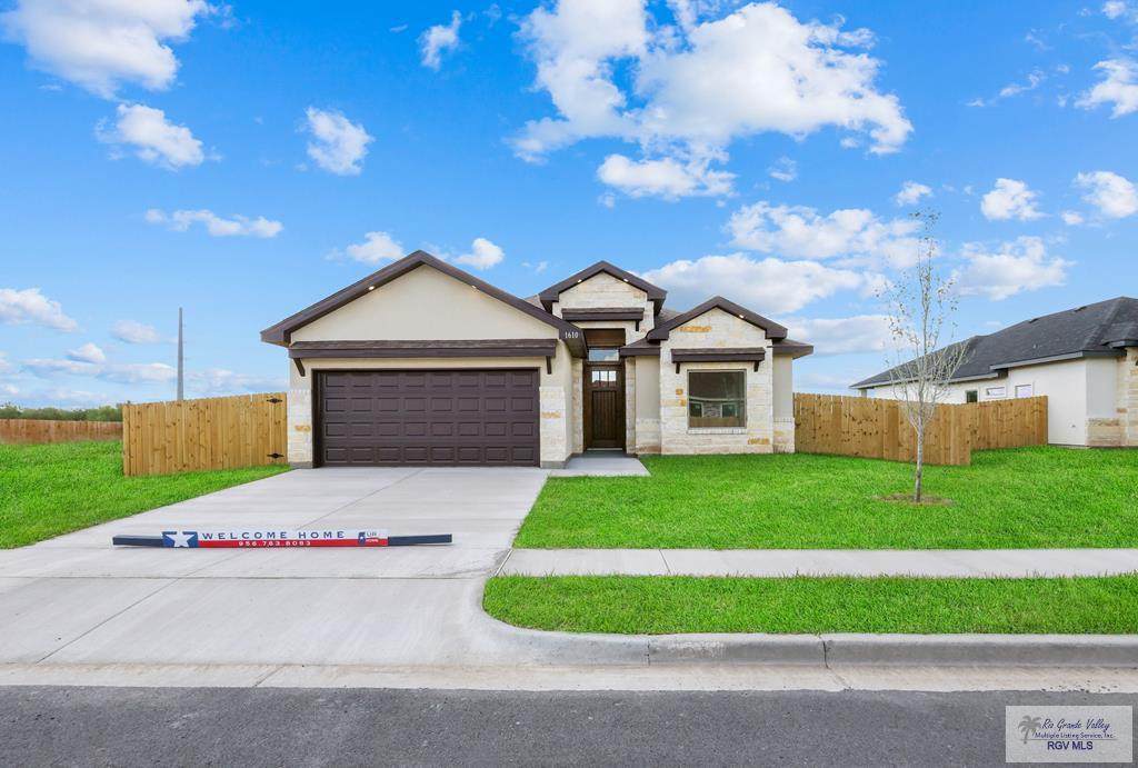 1610 Stirrup Cir - Photo 1