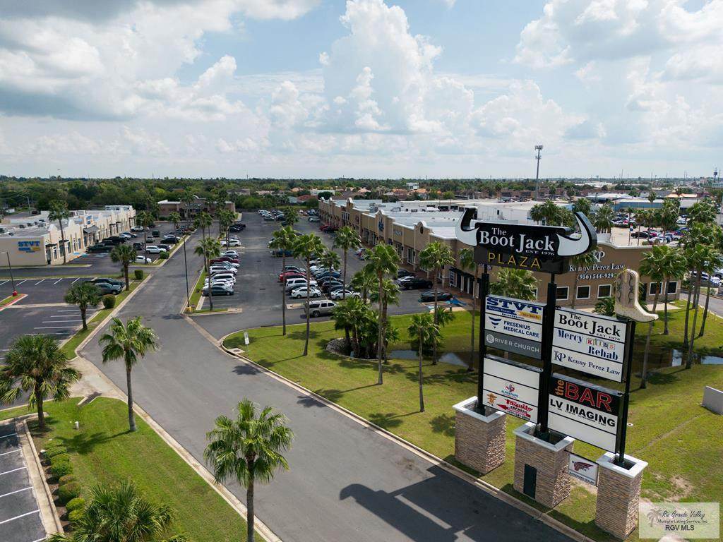 1900 Expressway 77 - Photo 1