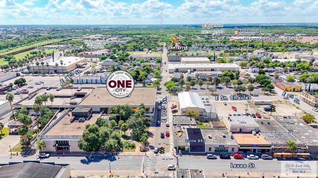 952 Levee St. - Photo 1