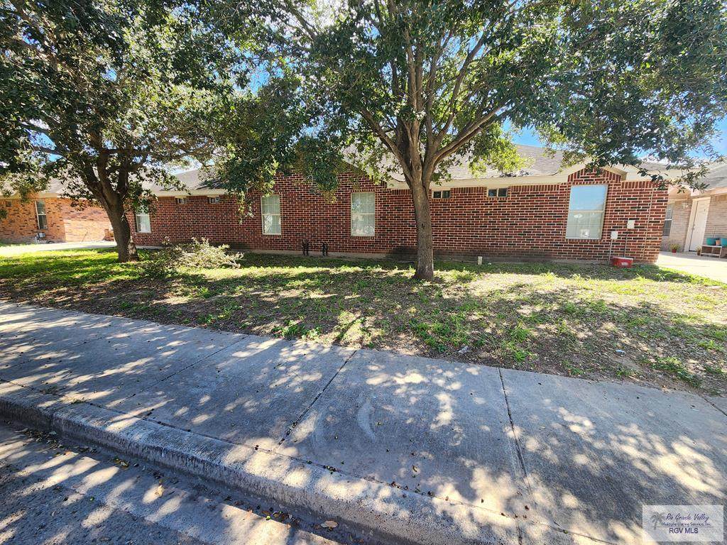 1308 Prosperity Dr - Photo 1